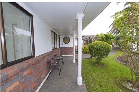 Photo of property in 3 Whiting Grove, West Harbour, Auckland, 0618