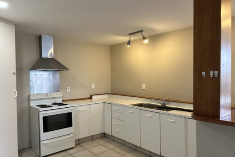 Photo of property in 7 Rodrigo Road, Kilbirnie, Wellington, 6022