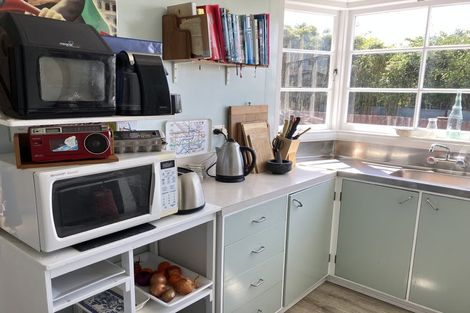 Photo of property in 1 Huia Street, Foxton Beach, Foxton, 4815