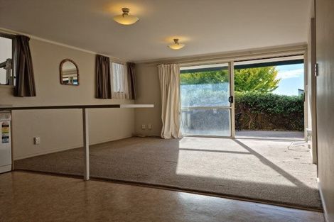 Photo of property in 32 Lewis Road, Pakuranga, Auckland, 2010