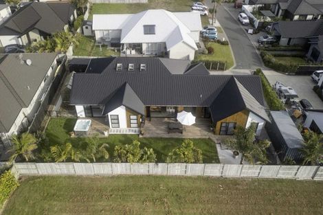 Photo of property in 8 Senecio Way, Papamoa Beach, Papamoa, 3118