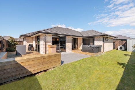 Photo of property in 3 Te Kio Crescent, Papamoa Beach, Papamoa, 3118