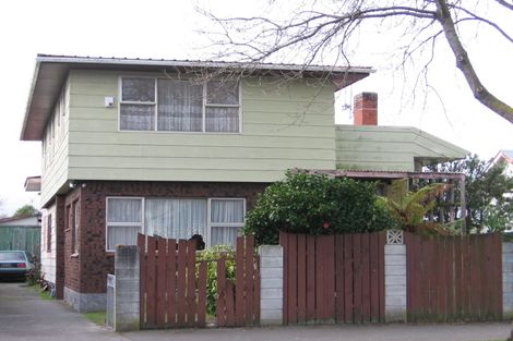 Photo of property in 19 Ada Street, Hokowhitu, Palmerston North, 4410