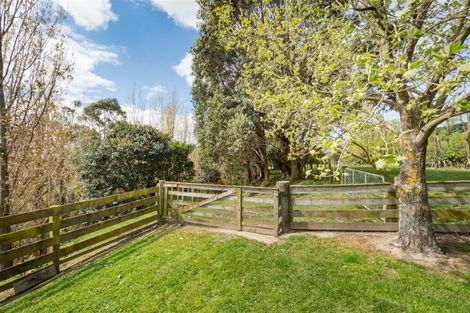 Photo of property in 803 Fitzherbert Road East, Aokautere, Palmerston North, 4471