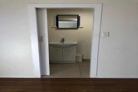 Photo of property in 3/138 Rangatira Road, Beach Haven, Auckland, 0626