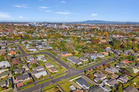 Photo of property in 22 Howden Road, Fairfield, Hamilton, 3214