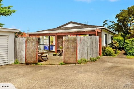 Photo of property in 3/22 Evelyn Place, Hillcrest, Auckland, 0627