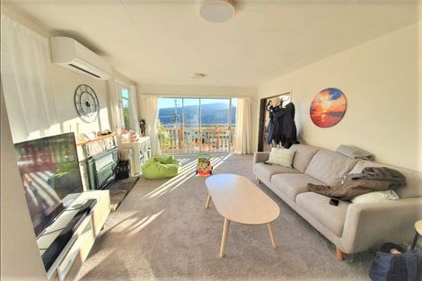 Photo of property in 25 Lord Street, Stokes Valley, Lower Hutt, 5019