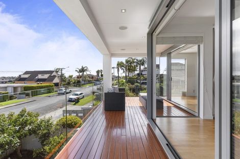 Photo of property in 38 Takutai Avenue, Bucklands Beach, Auckland, 2012