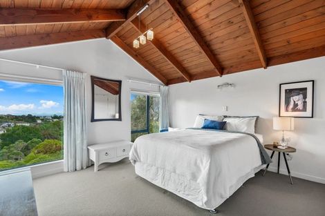 Photo of property in 433 East Coast Road, Mairangi Bay, Auckland, 0630