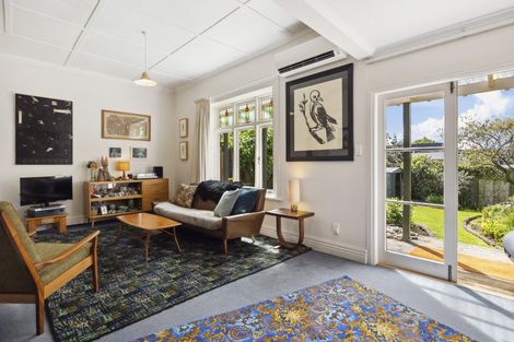 Photo of property in 76 Elm Row, Dunedin Central, Dunedin, 9016