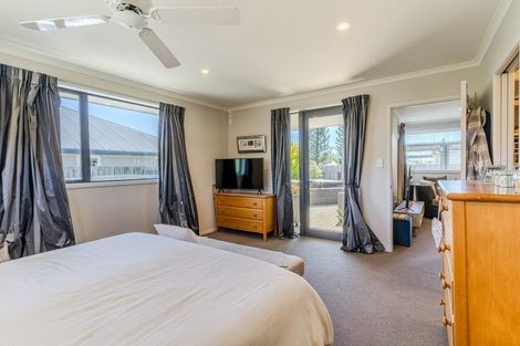 Photo of property in 27 Rhoboro Road, Twizel, 7901