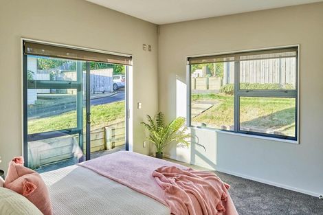 Photo of property in 10 Pukerua Beach Road, Pukerua Bay, 5026