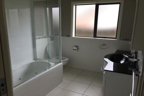 Photo of property in 105a Queen Street, Pukekohe, 2120