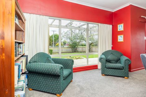Photo of property in 20 Oxford Street, Fairfield, Hamilton, 3214