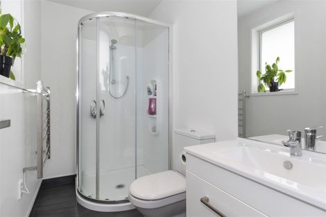 Photo of property in 15 Batty Street, Papamoa Beach, Papamoa, 3118