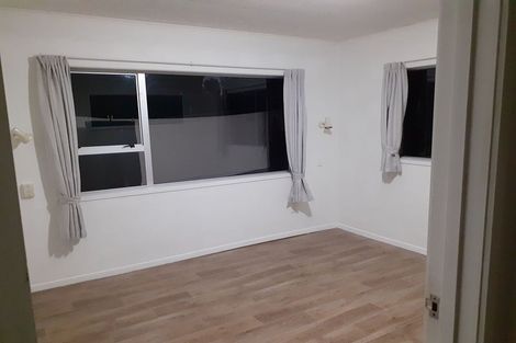 Photo of property in 4152 Great North Road, Glendene, Auckland, 0602