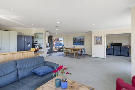 Photo of property in 111 Milne Drive, Paraparaumu, 5032