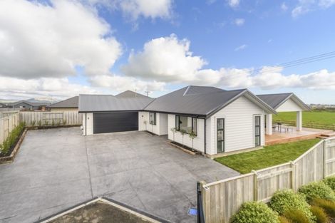 Photo of property in 21 Silicon Way, Fitzherbert, Palmerston North, 4410