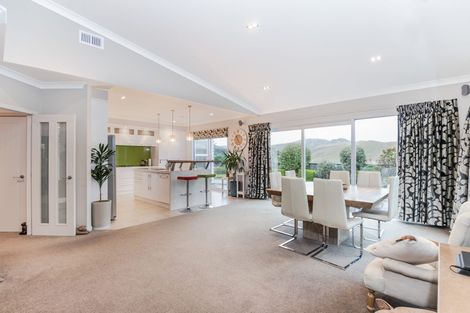 Photo of property in 41 Mauldeth Terrace, Churton Park, Wellington, 6037