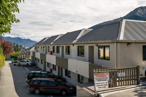 Photo of property in 1/42 Hallenstein Street, Queenstown, 9300