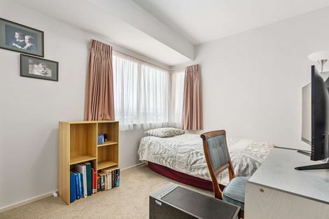 Photo of property in 120 Awaroa Road, Sunnyvale, Auckland, 0612