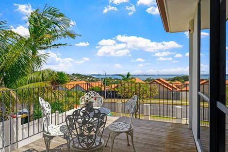 Photo of property in 107 Alec Craig Way, Gulf Harbour, Whangaparaoa, 0930