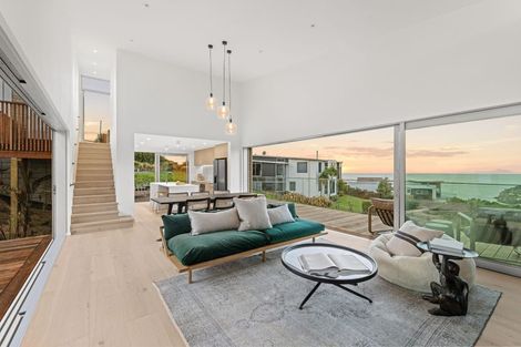 Photo of property in 1 Oxenhope Road, Richmond Hill, Christchurch, 8081