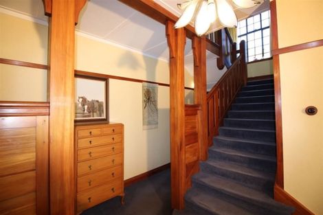 Photo of property in 118 Wellington Street, Picton, 7220