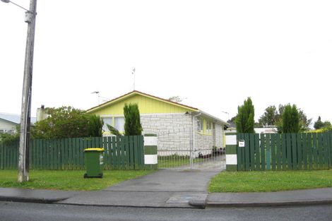 Photo of property in 123 Chichester Drive, Rosehill, Papakura, 2113