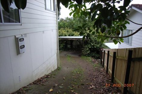Photo of property in 18 Finn Place, Totara Vale, Auckland, 0629