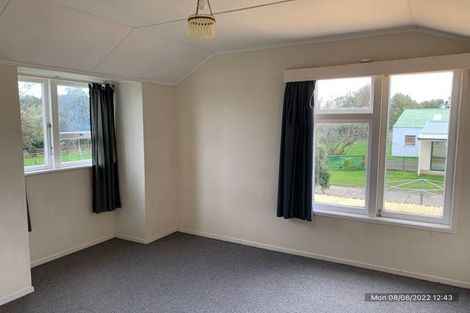 Photo of property in 6 Papaitonga Lake Road, Ohau, Levin, 5570