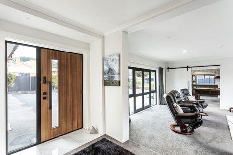 Photo of property in 215 Bay View Road, Saint Clair, Dunedin, 9012