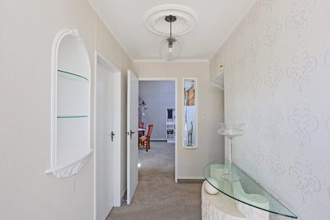 Photo of property in 4/34 Busby Hill, Havelock North, 4130