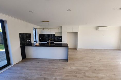 Photo of property in 12 Waikaha Street, Pokeno, 2472