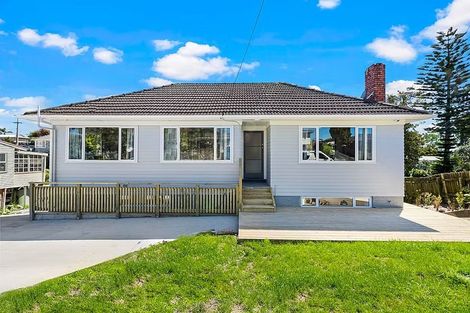 Photo of property in 6 Alston Avenue, Kelston, Auckland, 0602