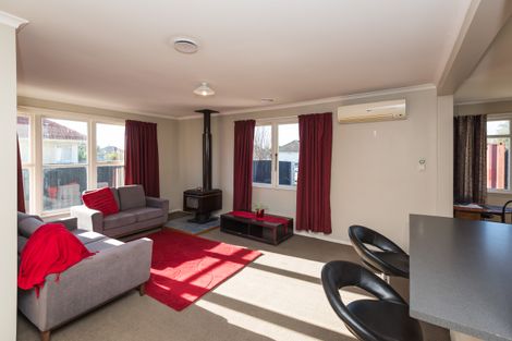 Photo of property in 35 Fenchurch Street, Redwood, Christchurch, 8051