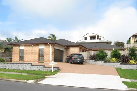 Photo of property in 41 Mt Lebanon Crescent, The Gardens, Auckland, 2105