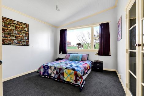 Photo of property in 10 Tauranga-a-ika Street, Manaia, 4612