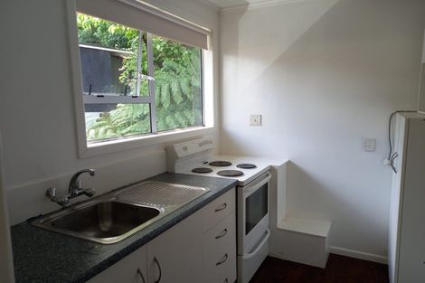 Photo of property in 1/10 Mckelvey Place, Tawa, Wellington, 5028