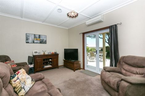 Photo of property in 160 Henwood Road, Paraite, New Plymouth, 4372