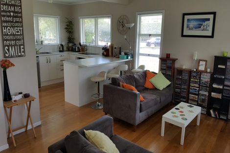 Photo of property in 1/288 Lake Road, Hauraki, Auckland, 0622