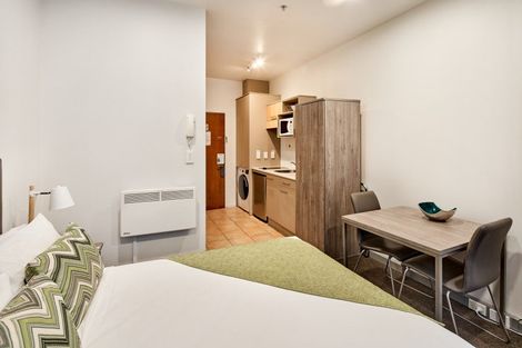 Photo of property in Atrium Towers, 4j/154 The Terrace, Wellington Central, Wellington, 6011