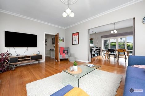 Photo of property in 19 William Street, Petone, Lower Hutt, 5012