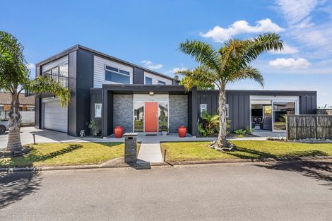 Photo of property in 7 Mermaid Place, Whitianga, 3510
