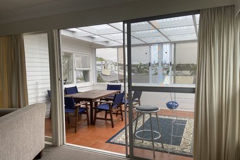 Photo of property in 1/2a Ascot Avenue, Narrow Neck, Auckland, 0624