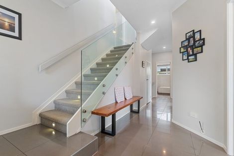 Photo of property in 13a Marina Road, Torbay, Auckland, 0630