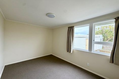 Photo of property in 72-74 Banks Street, Marfell, New Plymouth, 4310