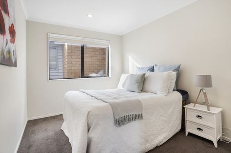 Photo of property in 11 Evelina Lane, Flat Bush, Auckland, 2019