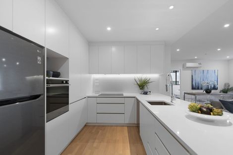 Photo of property in 207/8a Lake Pupuke Drive, Takapuna, Auckland, 0622